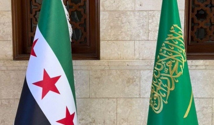 «واس»: منحة النفط السعودية لسوريا تسهم في تشغيل المصافي وتحقيق الاستدامة التشغيلية والمالية «واس»: منحة النفط السعودية لسوريا تسهم في تشغيل المصافي وتحقيق الاستدامة التشغيلية والمالية