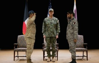 القوة البحرية الكويتية تسلم قيادة قوة الواجب المختلطة 152 الى القوة البحرية الأميرية القطرية