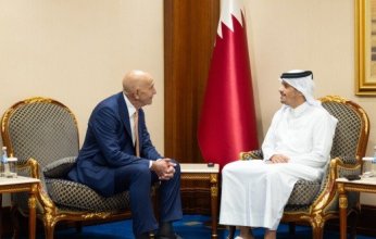 رئيس الوزراء القطري يبحث مع المبعوث الأمريكي لسوريا آخر المستجدات في دمشق