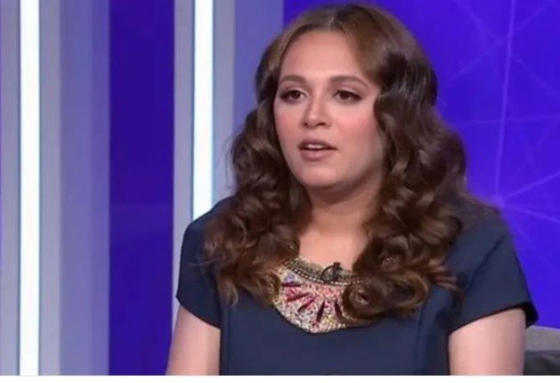 نقل الفنانة رحمة أحمد إلى المستشفى (تفاصيل) نقل الفنانة رحمة أحمد إلى المستشفى (تفاصيل)