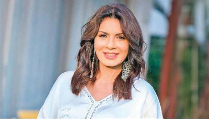 شاهد بالفيديو.. الفنانة نجلاء بدر تكشف معاناتها مع الفيلر وكيف غير ملامحها شاهد بالفيديو.. الفنانة نجلاء بدر تكشف معاناتها مع الفيلر وكيف غير ملامحها