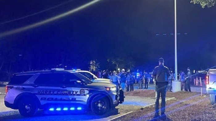 مقتل شخص وإصابة آخرين في إطلاق نار بمدينة دالاس الأميركية مقتل شخص وإصابة آخرين في إطلاق نار بمدينة دالاس الأميركية