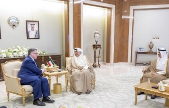 وزير شؤون الديوان الأميري ورئيس ديوان ولي العهد يستقبلان القائم بالأعمال الأمريكي وسفراء اليونان وألبانيا وفلسطين