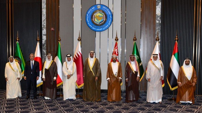 المركزي اليمني يؤكد اعتزازه بالموقف الخليجي الداعي إلى دعمه ومساندته المركزي اليمني يؤكد اعتزازه بالموقف الخليجي الداعي إلى دعمه ومساندته