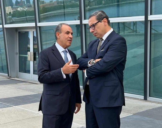 وزير الخارجية المصري يعقد مباحثات مع نظيره القبرصي على هامش أعمال الجمعية العامة في نيويورك وزير الخارجية المصري يعقد مباحثات مع نظيره القبرصي على هامش أعمال الجمعية العامة في نيويورك
