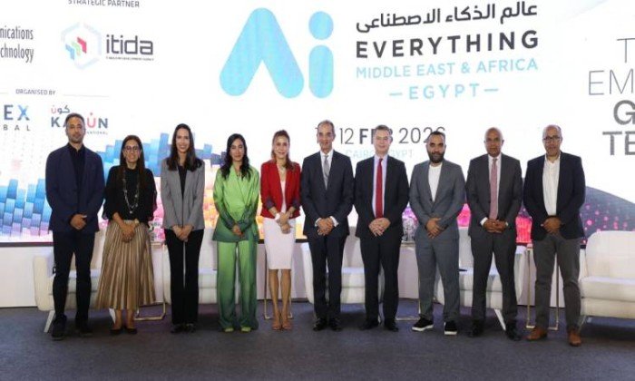وزير الاتصالات: نستهدف وصول مساهمة الذكاء الاصطناعى بالناتج المحلى لـ7.7% فى 2030 وزير الاتصالات: نستهدف وصول مساهمة الذكاء الاصطناعى بالناتج المحلى لـ7.7% فى 2030