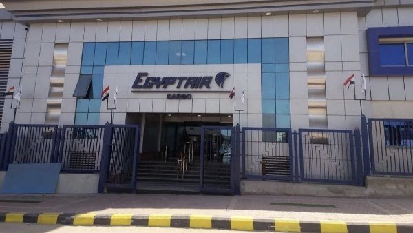 مصر للطيران للشحن الجوي تعدم كميات من البضائع المهملة والكيماويات مصر للطيران للشحن الجوي تعدم كميات من البضائع المهملة والكيماويات
