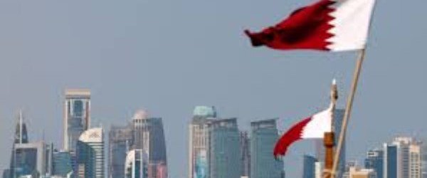 الأرصاد الجوية القطرية تحذر من رياح قوية على الساحل وفي عرض البحر.. وتتوقع طقسا حارا نهارا