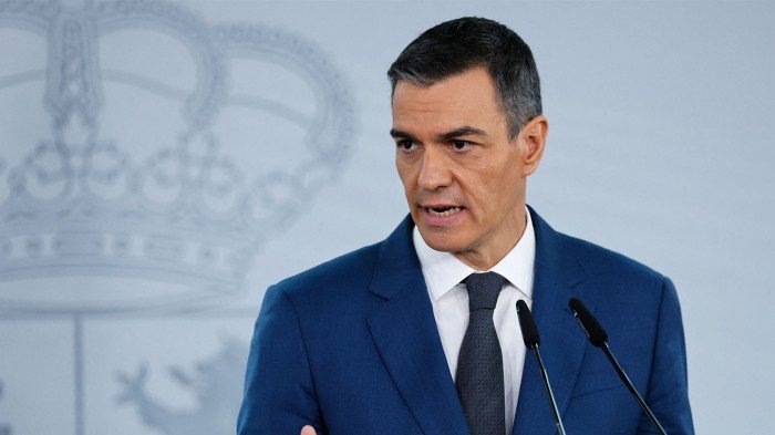 سانشيز يطالب بعضوية كاملة لفلسطين ويدعو لتحرك عاجل لوقف الإبادة فى غزة سانشيز يطالب بعضوية كاملة لفلسطين ويدعو لتحرك عاجل لوقف الإبادة فى غزة