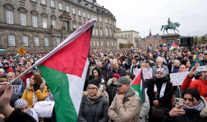 بدء إضراب عام يشل إيطاليا لرفض المجازر الإسرائيلية على غزة بدء إضراب عام يشل إيطاليا لرفض المجازر الإسرائيلية على غزة