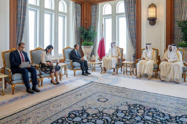 مصر.. وزير الخارجية ينقل رسالة تضامن ودعم من الرئيس السيسي إلى أمير دولة قطر مصر.. وزير الخارجية ينقل رسالة تضامن ودعم من الرئيس السيسي إلى أمير دولة قطر