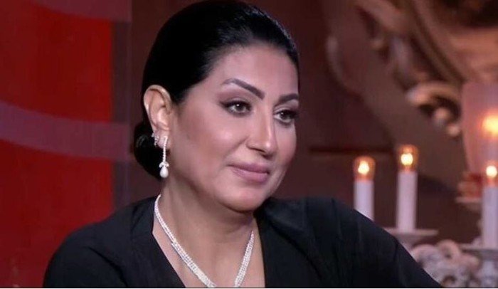 بالفيديو.. وفاء عامر تكشف أسرار علاقتها باللاعب الراحل إبراهيم شيكا بالفيديو.. وفاء عامر تكشف أسرار علاقتها باللاعب الراحل إبراهيم شيكا