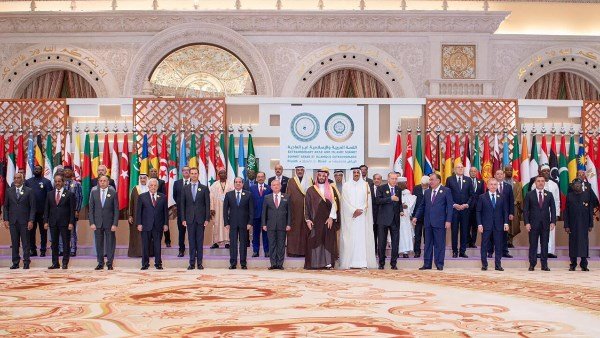 الاجتماع الوزاري التحضيري للقمة العربية الإسلامية الطارئة بالدوحة ينعقد غدا قبيل انطلاقها الاجتماع الوزاري التحضيري للقمة العربية الإسلامية الطارئة بالدوحة ينعقد غدا قبيل انطلاقها