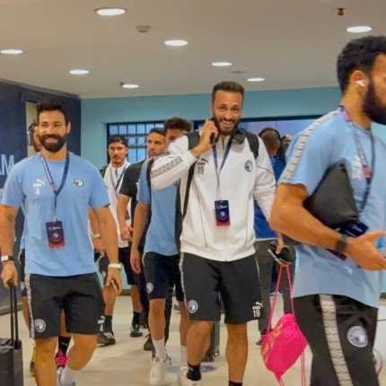 فيستون ماييلي يقود هجوم بيراميدز أمام أوكلاند بكأس إنتركونتيننتال فيستون ماييلي يقود هجوم بيراميدز أمام أوكلاند بكأس إنتركونتيننتال