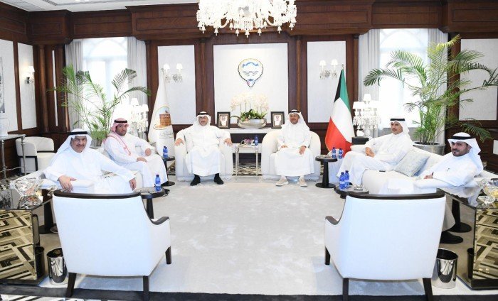 محافظو الكويت الست يبحثون رفع وتحسين مستوى الخدمات والمرفقات العامة محافظو الكويت الست يبحثون رفع وتحسين مستوى الخدمات والمرفقات العامة