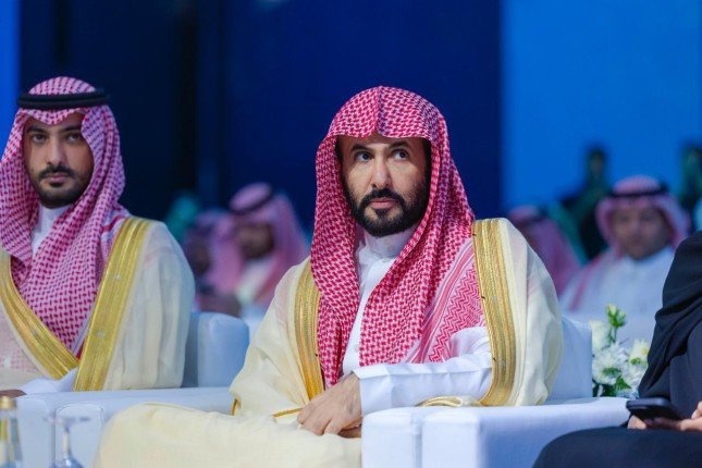 وزير العدل السعودي: التشريع في المملكة يرتكز على الوضوح والمشاركة المجتمعية وزير العدل السعودي: التشريع في المملكة يرتكز على الوضوح والمشاركة المجتمعية