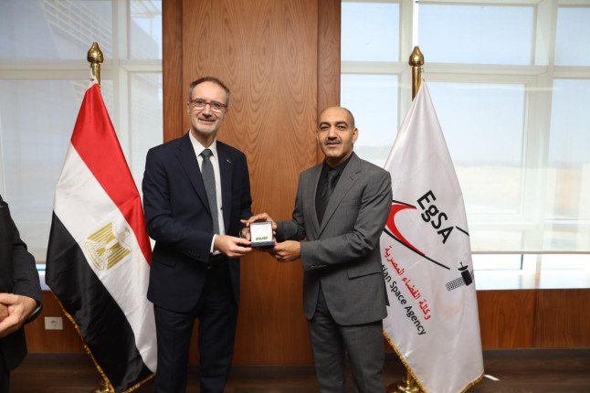 مصر والأرجنتين تبحثان سبل تعزيز التعاون في علوم وتكنولوجيا الفضاء مصر والأرجنتين تبحثان سبل تعزيز التعاون في علوم وتكنولوجيا الفضاء