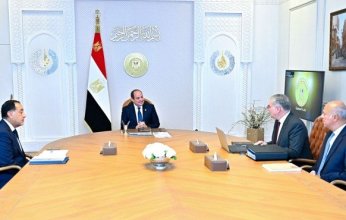 مصر.. الرئيس السيسي يوجه بمواصلة تطوير آبار البترول الجديدة المكتشفة وإدراجها ضمن خريطة الإنتاج