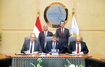 وزير الصناعة شهد توقيع عقود التعاون المصري ـ الإسباني لتطوير وصيانة قطارات مترو الأنفاق