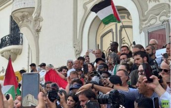 هيئة أسطول الصمود: حادثة احتراق سفينة عرضية والرحلة نحو غزة ماضية كما هي