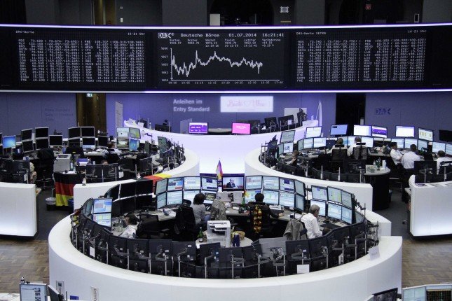 الأسهم الأوروبية ترتفع بدعم من قطاعي الرعاية الصحية والدفاع الأسهم الأوروبية ترتفع بدعم من قطاعي الرعاية الصحية والدفاع