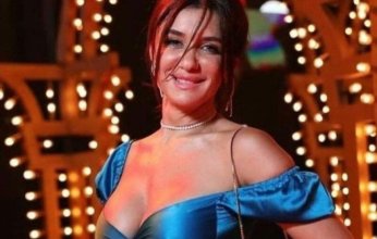 غادة عادل تعيش نشاطا فنيا بفيلم ومسلسل وتكريم