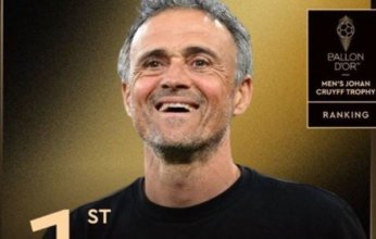 الإسباني لويس إنريكي يفوز بجائزة أفضل مدرب في العالم