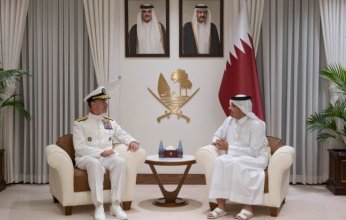 وزير الخارجية القطري يستقبل قائد القيادة المركزية الأمريكية