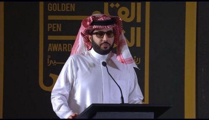رئيس هيئة الترفيه يعلن استضافة الرياض للحدث الأضخم في عالم المصارعة الحرة عام 2027 رئيس هيئة الترفيه يعلن استضافة الرياض للحدث الأضخم في عالم المصارعة الحرة عام 2027