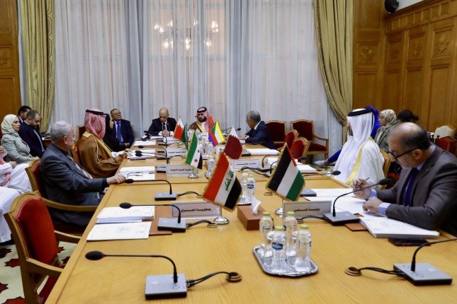 جامعة الدول العربية تدعو إلى تكثيف جهود إعادة الاعمار في المناطق العربية المتضررة جامعة الدول العربية تدعو إلى تكثيف جهود إعادة الاعمار في المناطق العربية المتضررة