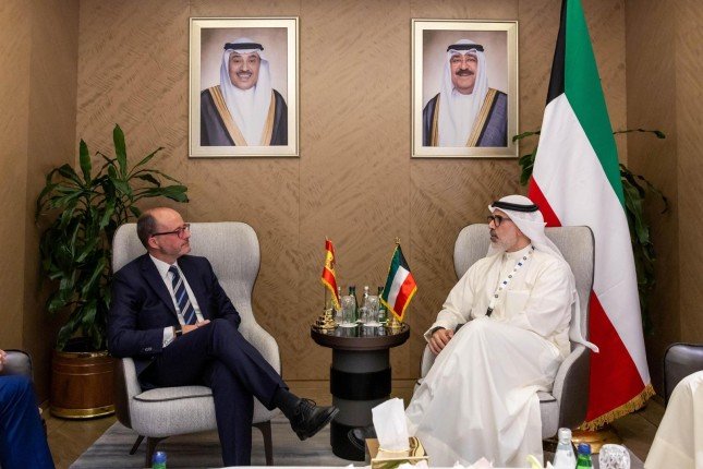 نائب وزير الخارجية الكويتي يلتقي وزير الدولة للشؤون الخارجية والعالمية في مملكة إسبانيا نائب وزير الخارجية الكويتي يلتقي وزير الدولة للشؤون الخارجية والعالمية في مملكة إسبانيا
