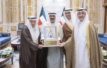 أمير الكويت يستقبل وزير النفط ونائب رئيس مجلس الإدارة الرئيس التنفيذي لـ"مؤسسة البترول" والرئيس التنفيذي لـ"نفط الكويت"