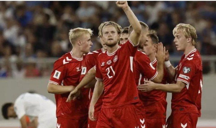 مواجهة قوية.. بث مباشر لمباراة روسيا البيضاء ضد الدنمارك في تصفيات كأس العالم 2026 مواجهة قوية.. بث مباشر لمباراة روسيا البيضاء ضد الدنمارك في تصفيات كأس العالم 2026