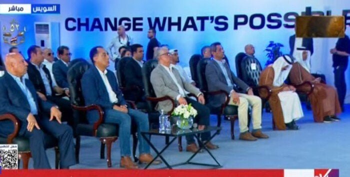 شاهد| بث مباشر.. رئيس الوزراء يفتتح منطقة لوجيستية تابعة لشركة موانئ دبي العالمية شاهد| بث مباشر.. رئيس الوزراء يفتتح منطقة لوجيستية تابعة لشركة موانئ دبي العالمية