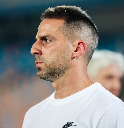 شوبير:"مجلس الزمالك مش عارف يعمل أيه مع فيريرا" شوبير:"مجلس الزمالك مش عارف يعمل أيه مع فيريرا"