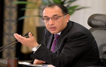 مدبولي يتفقد التشغيل التجريبي لمحطة الربط الكهربائي بين مصر والسعودية بمدينة بدر