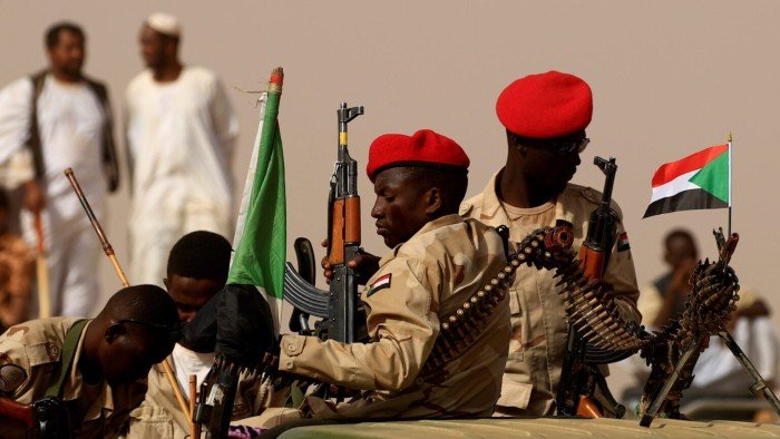 قوات الدعم السريع تمنع إدخال المساعدات الإنسانية إلى السودان قوات الدعم السريع تمنع إدخال المساعدات الإنسانية إلى السودان
