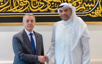 وزير الخارجية الكويتي يستقبل نظيره السويسري بمناسبة زيارته للبلاد