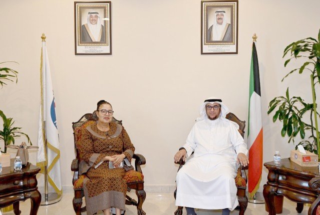 سفيرة ليسوتو: الكويت نموذج يحتذى في العمل الإنساني يعكس وجهها الحضاري المشرق سفيرة ليسوتو: الكويت نموذج يحتذى في العمل الإنساني يعكس وجهها الحضاري المشرق