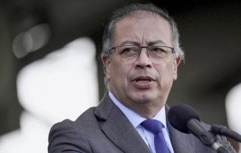 الرئيس الكولومبي متحديًا واشنطن: لن أركع أمام العقوبات الأمريكية ولن أتراجع خطوة واحدة