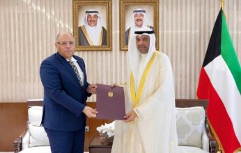 أمير الكويت يتلقى دعوة من الرئيس السيسي لحضور قمة شرم الشيخ غدا