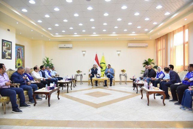 مصر.. نائب وزير الصحة يعقد اجتماعًا مع نائب محافظ شمال سيناء لبحث احتياجات المنظومة الصحية بالمحافظة مصر.. نائب وزير الصحة يعقد اجتماعًا مع نائب محافظ شمال سيناء لبحث احتياجات المنظومة الصحية بالمحافظة