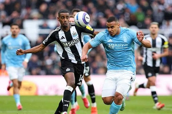 شاهد.. بث مباشر لمباراة نيوكاسل ونوتنجهام في الدوري الإنجليزي شاهد.. بث مباشر لمباراة نيوكاسل ونوتنجهام في الدوري الإنجليزي