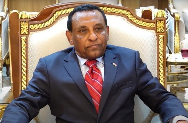 رئيس الوزراء السوداني يطالب بمحاسبة مرتكبي الانتهاكات في الفاشر وتوفير الحماية للمدنيين رئيس الوزراء السوداني يطالب بمحاسبة مرتكبي الانتهاكات في الفاشر وتوفير الحماية للمدنيين