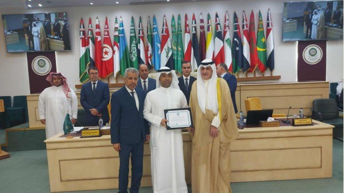 تقديرا لجهودها.. "الداخلية الكويتية" تحصد جائزتين عربيتين في مجال مكافحة المخدرات تقديرا لجهودها.. "الداخلية الكويتية" تحصد جائزتين عربيتين في مجال مكافحة المخدرات