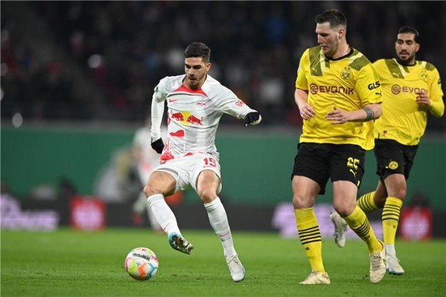 بث مباشر.. شاهد مباراة بوروسيا دورتموند ولايبزيج في الدوري الألماني بث مباشر.. شاهد مباراة بوروسيا دورتموند ولايبزيج في الدوري الألماني