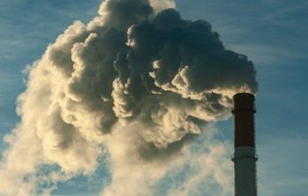 دراسة حديثة: تلوث الهواء يبطئ نمو دماغ الأطفال حديثي الولادة