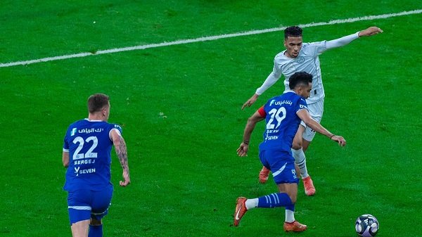 شاهد قمة سعودية مثيرة.. بث مباشر لمباراة الهلال والشباب في دوري روشن السعودي شاهد قمة سعودية مثيرة.. بث مباشر لمباراة الهلال والشباب في دوري روشن السعودي