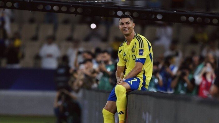 رونالدو يحتفل بذكرى تأسيس النصر السعودي رونالدو يحتفل بذكرى تأسيس النصر السعودي
