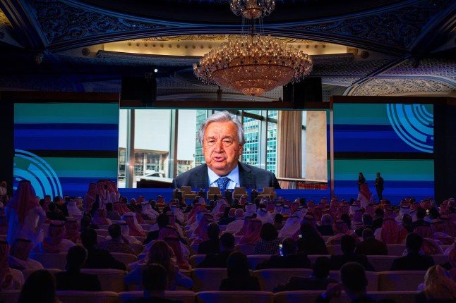 السعودية بالشراكة مع الأمم المتحدة تطلق "المبادرة العالمية لبناء القدرات الدولية في الفضاء السيبراني" السعودية بالشراكة مع الأمم المتحدة تطلق "المبادرة العالمية لبناء القدرات الدولية في الفضاء السيبراني"